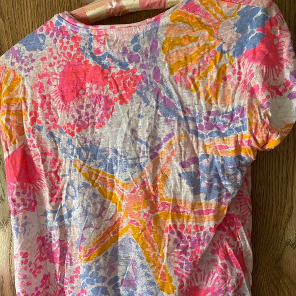 Lilly Pulitzer Short Sleeve Top EUC - Picture 2 of 2